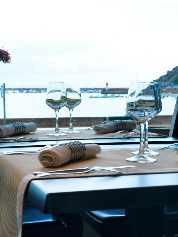 Hotel De La Plage Erquy Zewnętrze zdjęcie